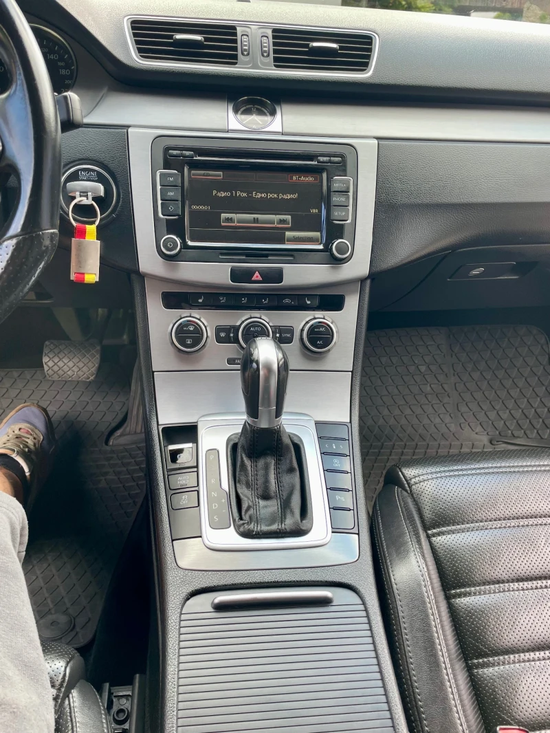 VW CC R-Line, снимка 3 - Автомобили и джипове - 53098678