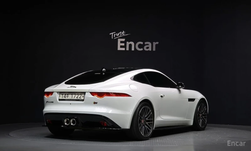 Jaguar F-Type, снимка 2 - Автомобили и джипове - 53456069