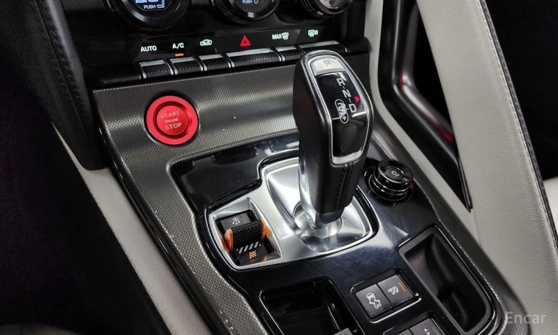 Jaguar F-Type, снимка 9 - Автомобили и джипове - 53456069