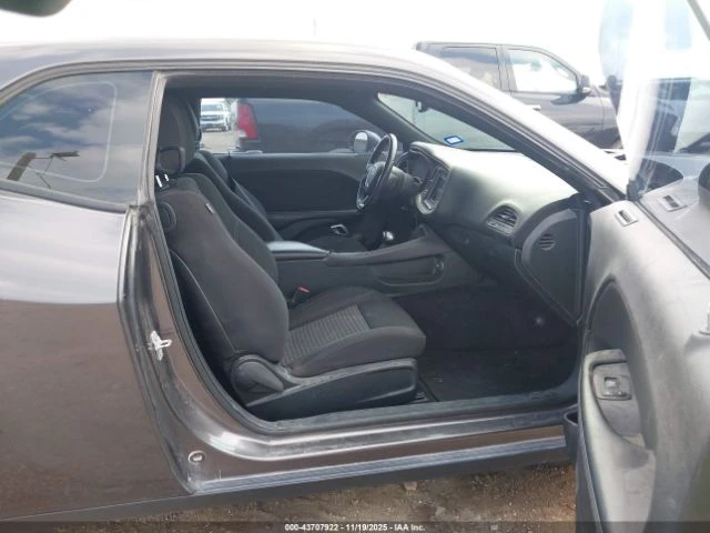 Dodge Challenger 3.6* V6* 8ZF* ПОДГРЕВ* КАМЕРА* КЕЙЛЕС* LANE* ASSIS - изображение 9