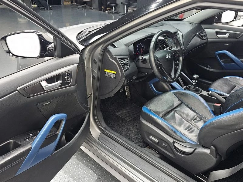 Hyundai Veloster  T-GDi Extreme| 201к.с.| ВКЛ.ТЕХНОТЕСТ, снимка 10 - Автомобили и джипове - 55430795