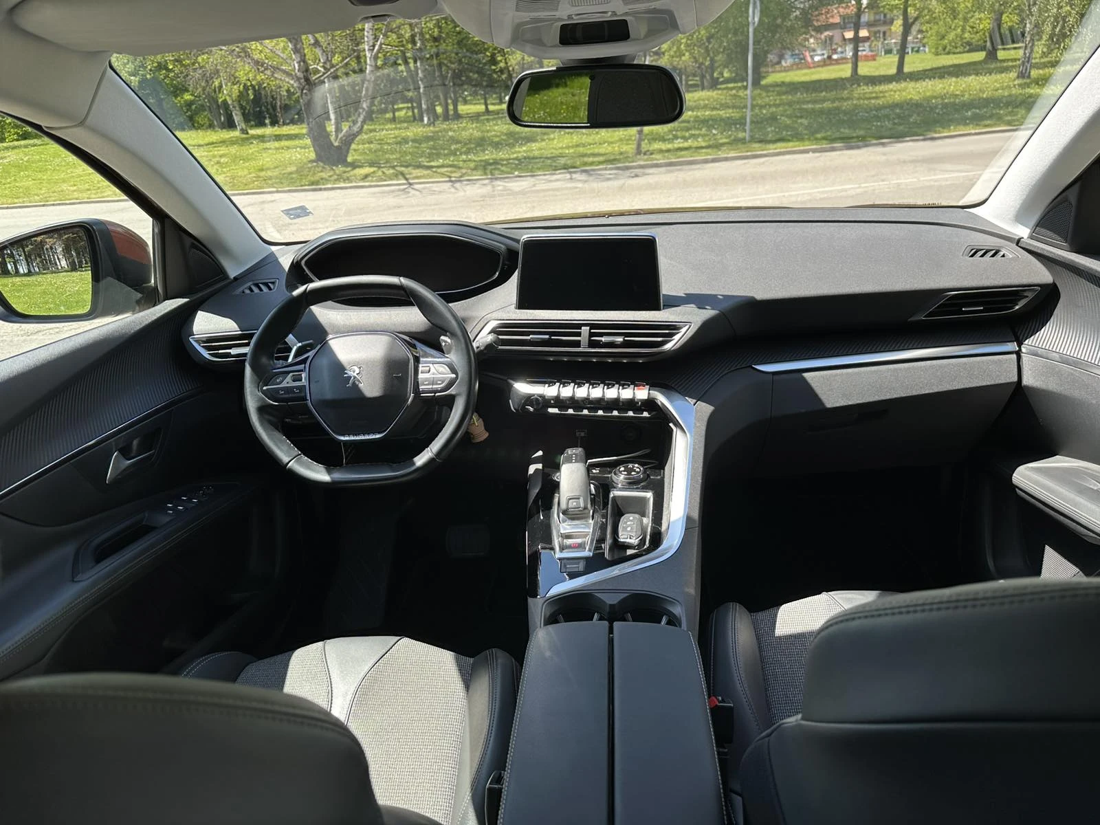Peugeot 3008 Allure 1.5 EAT8 - изображение 8