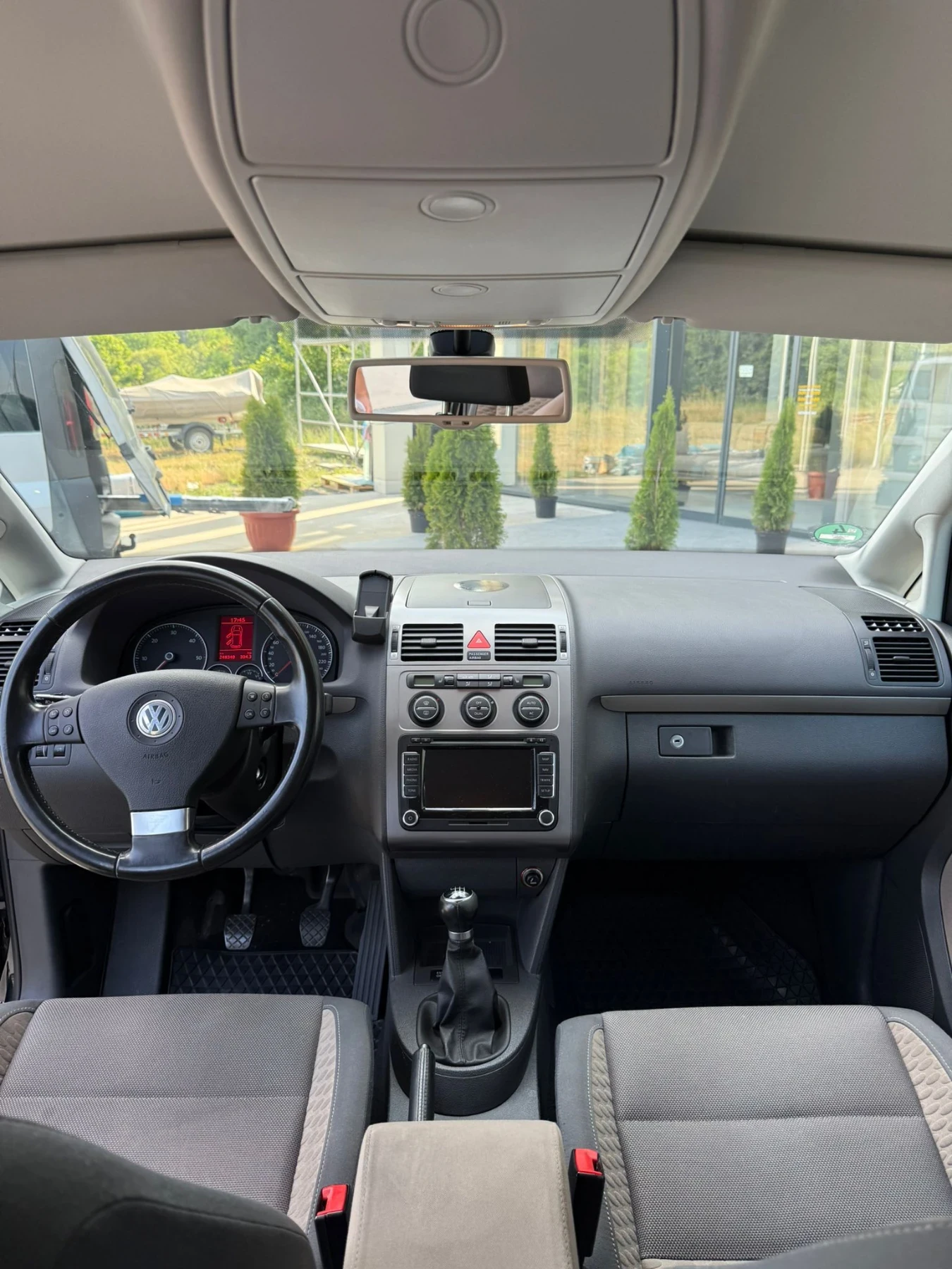 VW Touran  - изображение 9
