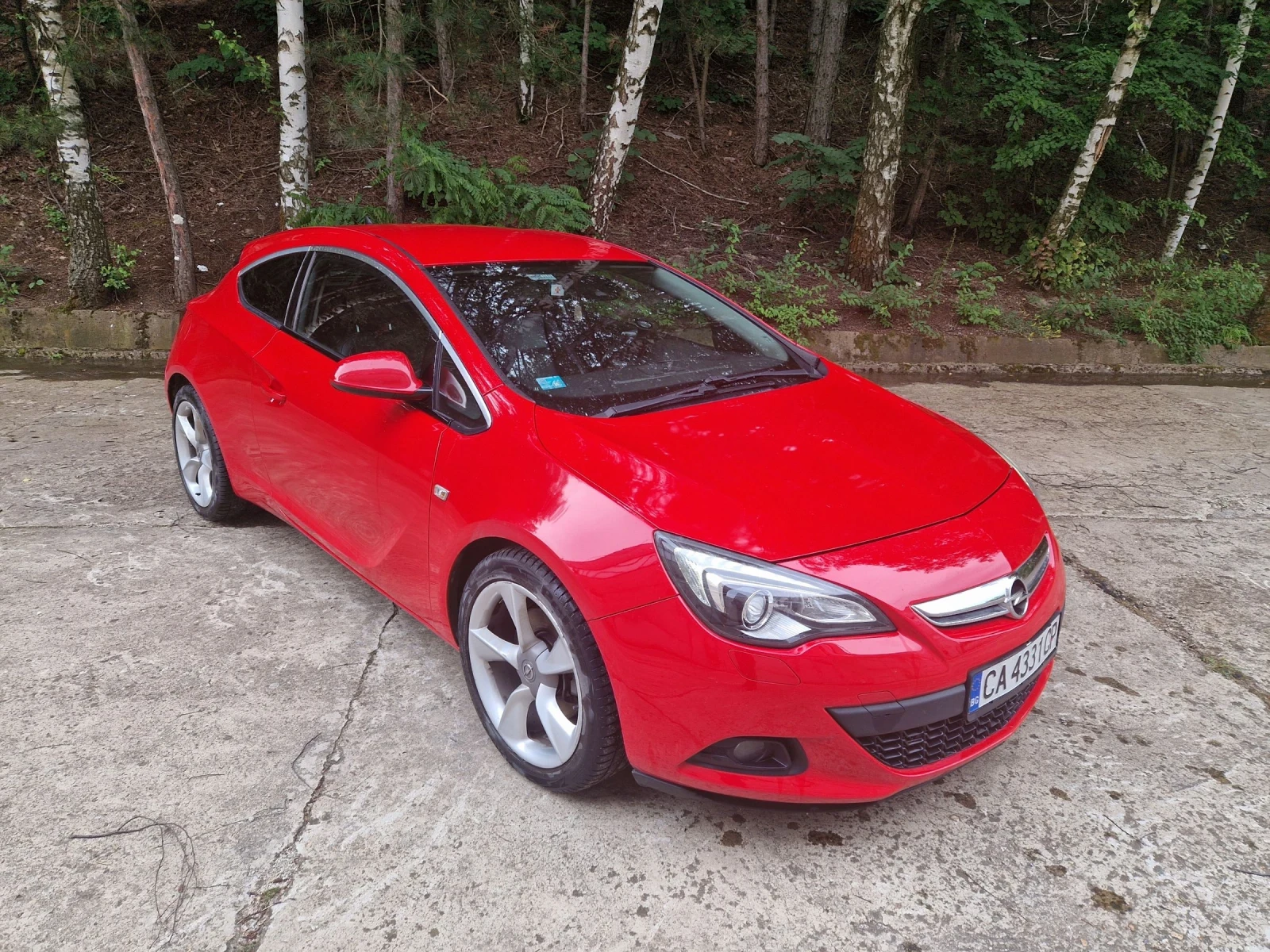 Opel Astra Gtc - изображение 2