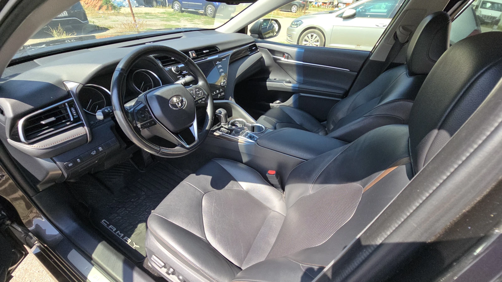 Toyota Camry 2.5 Hybrid Elegance - изображение 10