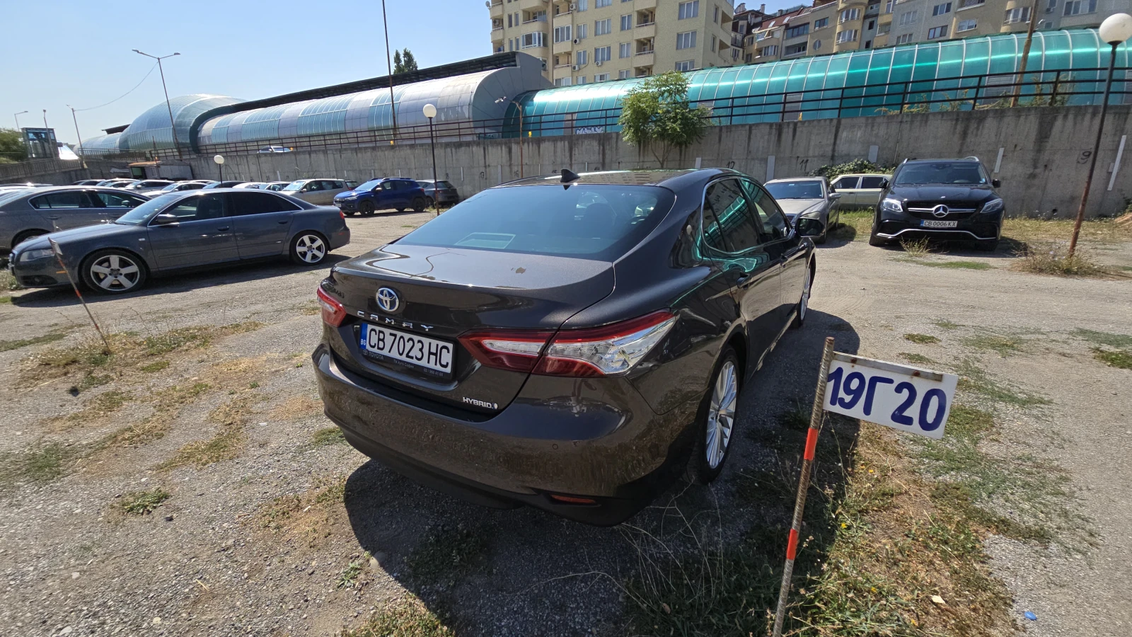 Toyota Camry 2.5 Hybrid Elegance - изображение 4
