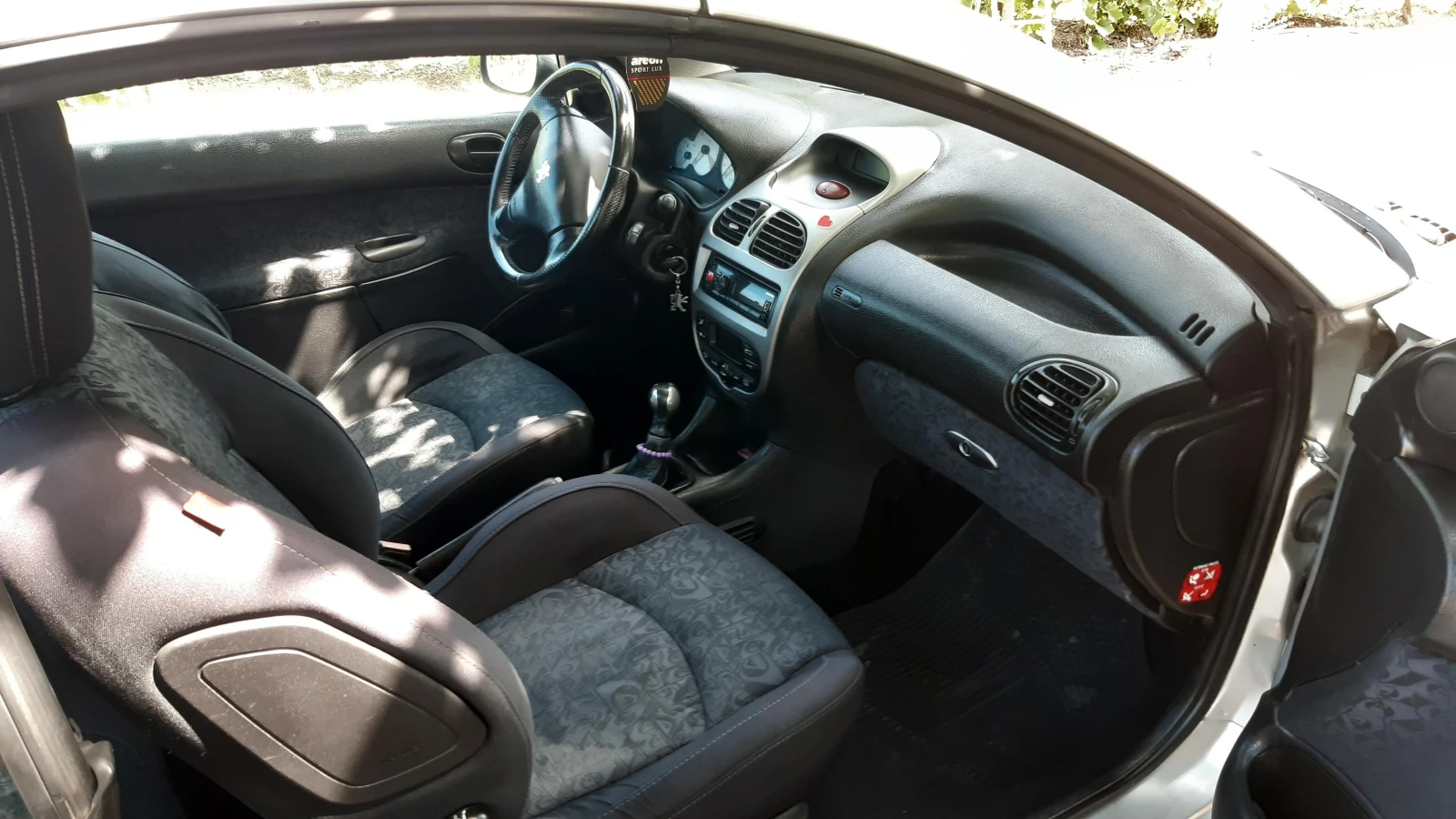 Peugeot 206 СС - изображение 6