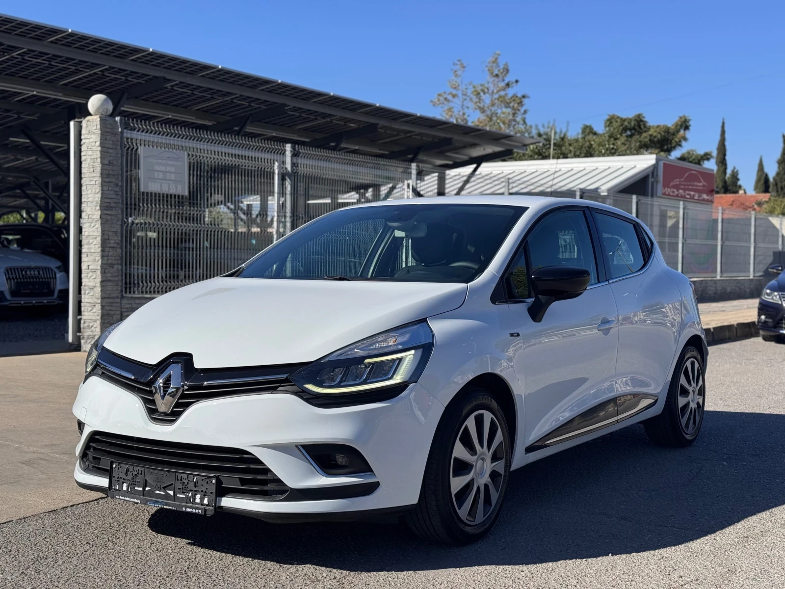 Renault Clio 1.5DCI 90кс* MOSCHINO* КАМЕРА* NAVI* КОЖА | Mobile.bg — изображение 1