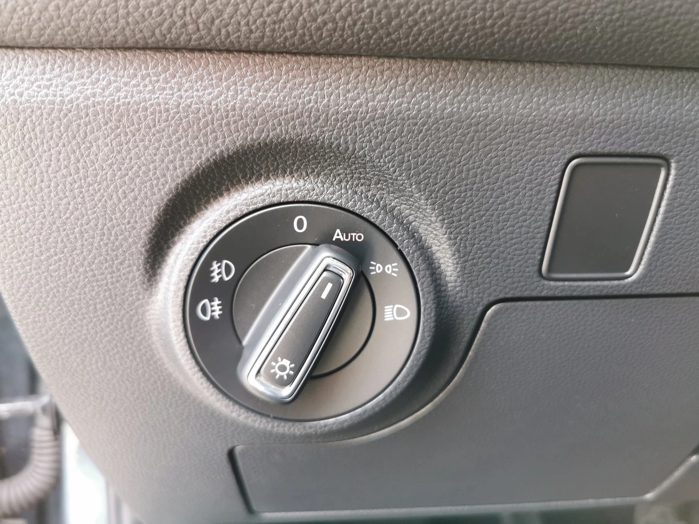 Seat Ibiza 1.0 TGI | Mobile.bg � ����������� 12