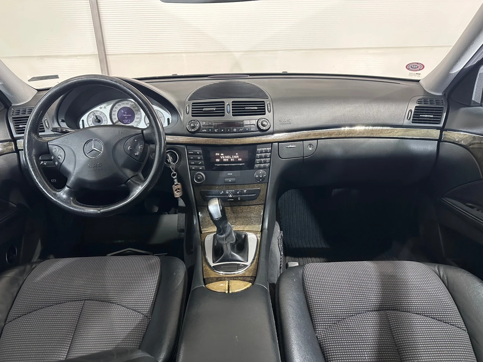 Mercedes-Benz E 220  - изображение 8