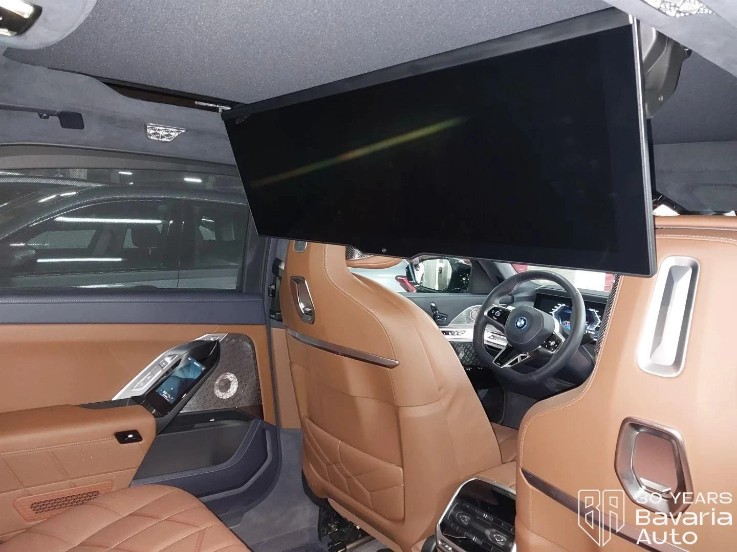 BMW i7 M70  xDrive - изображение 8