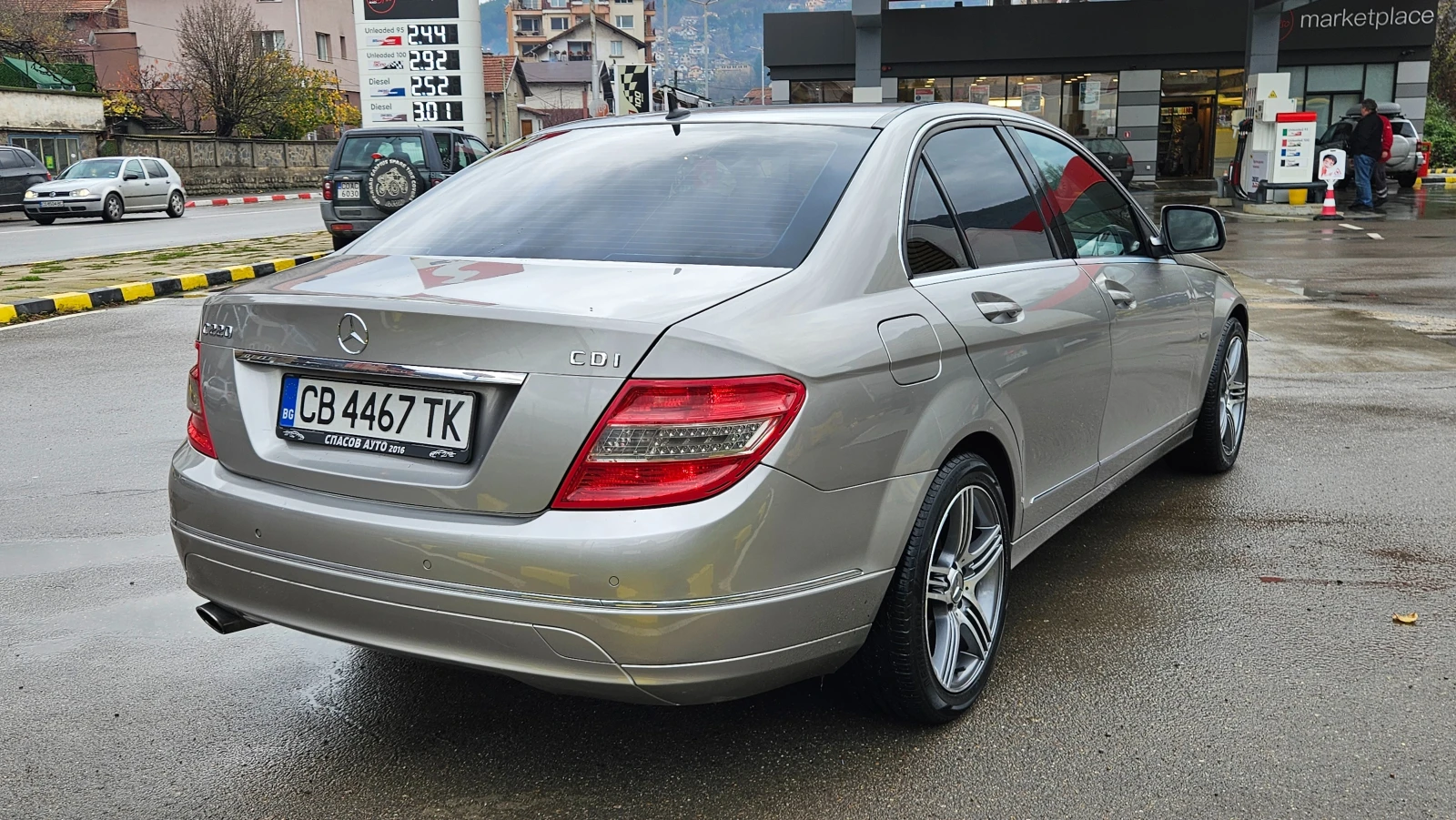 Mercedes-Benz C 220 2.2 Cdi Avtomat/Navigacia/Top sustoqnie - изображение 5