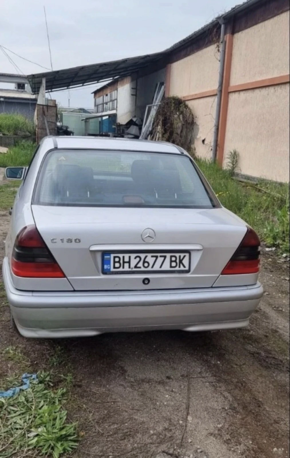 Mercedes-Benz C 180 Седан - изображение 3