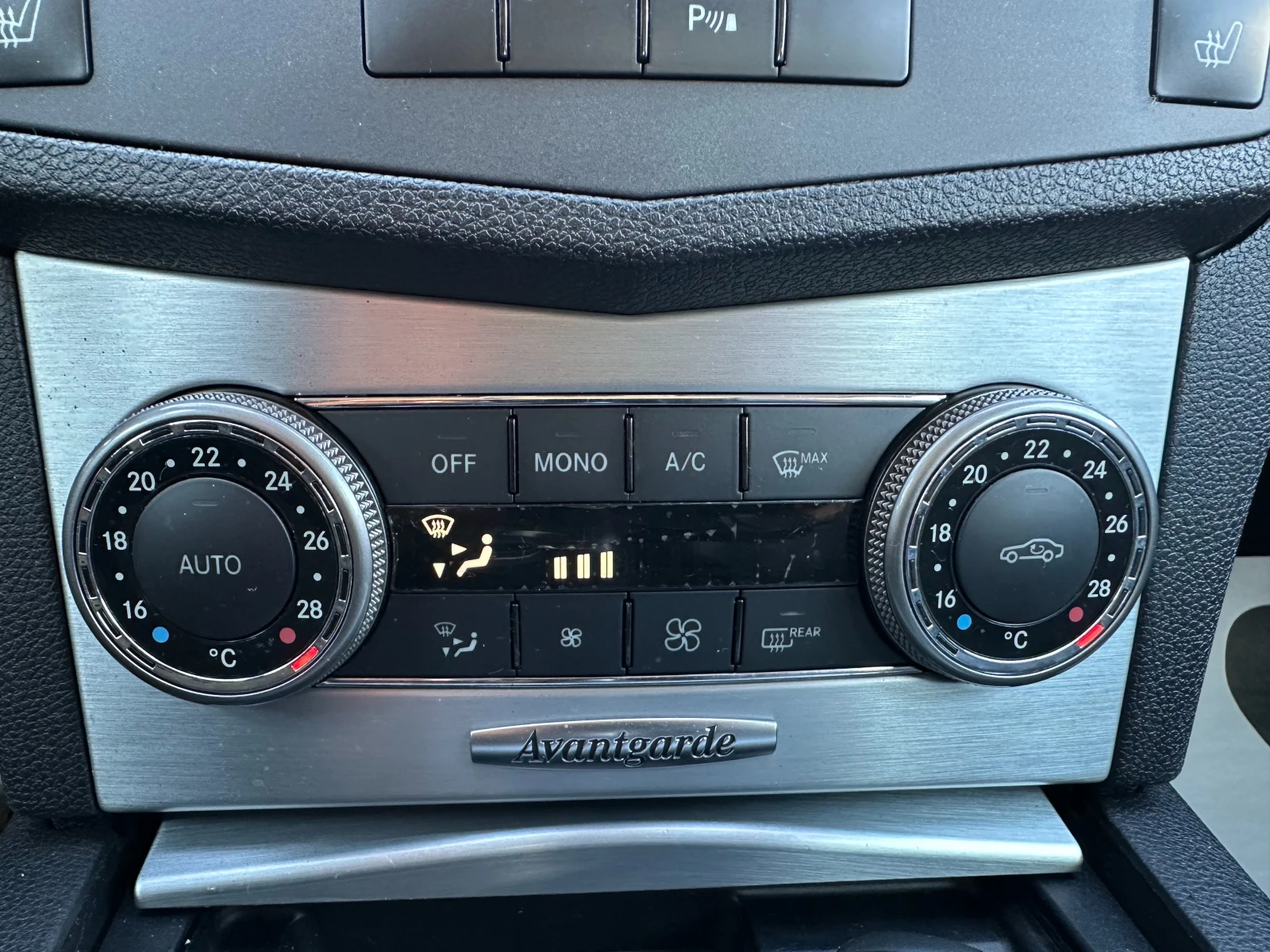 Mercedes-Benz C 220 2.2d 170 �.�./�������� �� �������� | Mobile.bg � ����������� 13