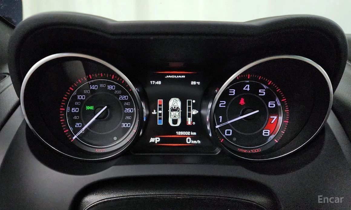 Jaguar F-Type  - изображение 8