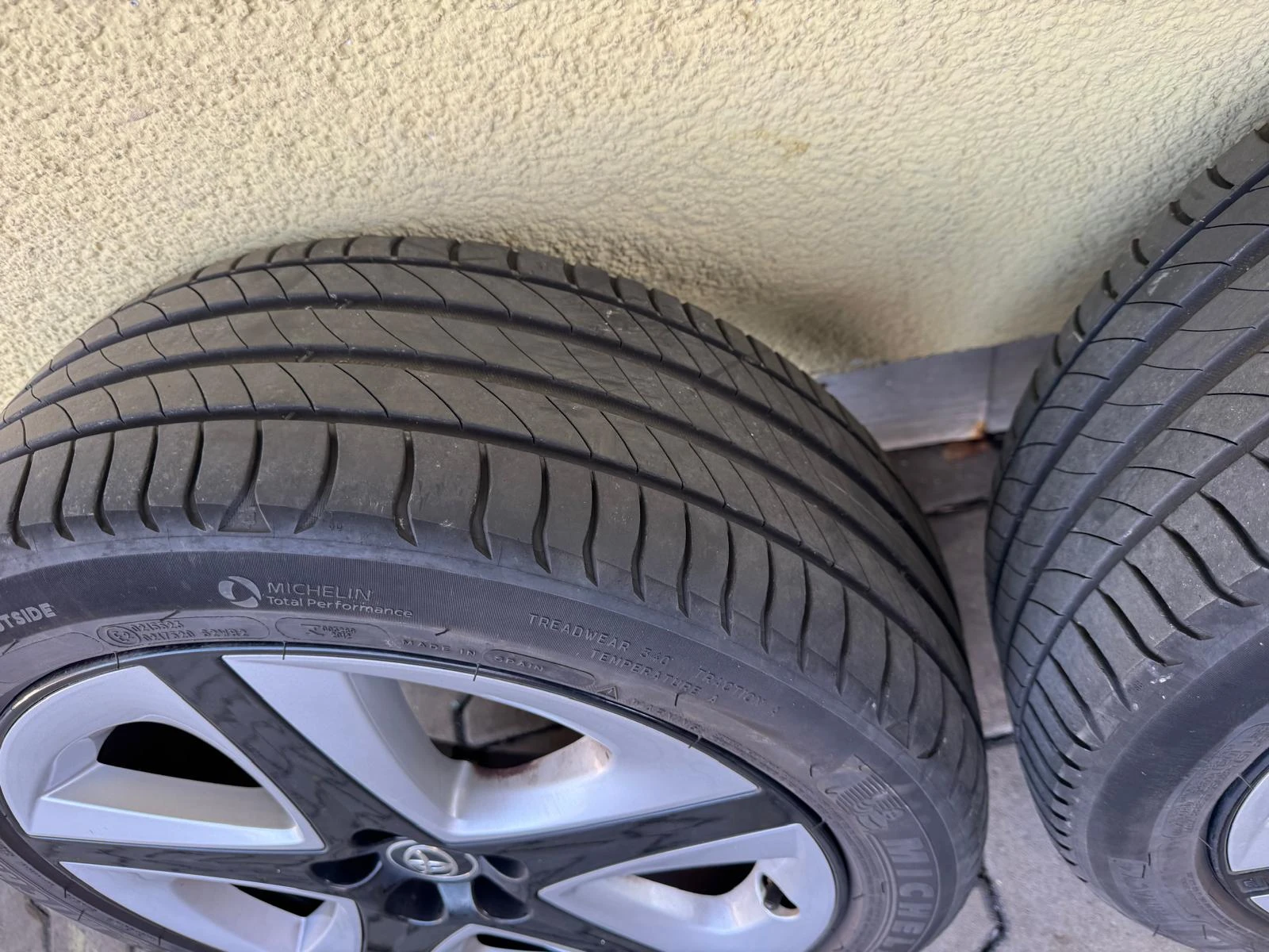 Toyota Prius Plug in Hibrid | Mobile.bg � ����������� 11