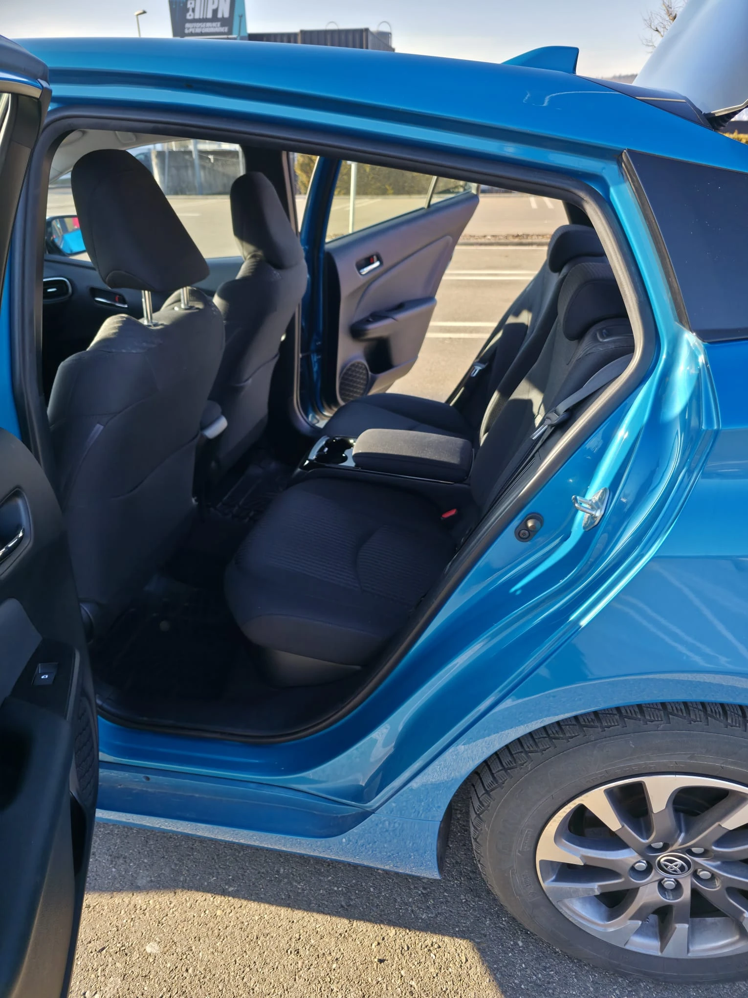 Toyota Prius Plug in Hibrid | Mobile.bg � ����������� 4