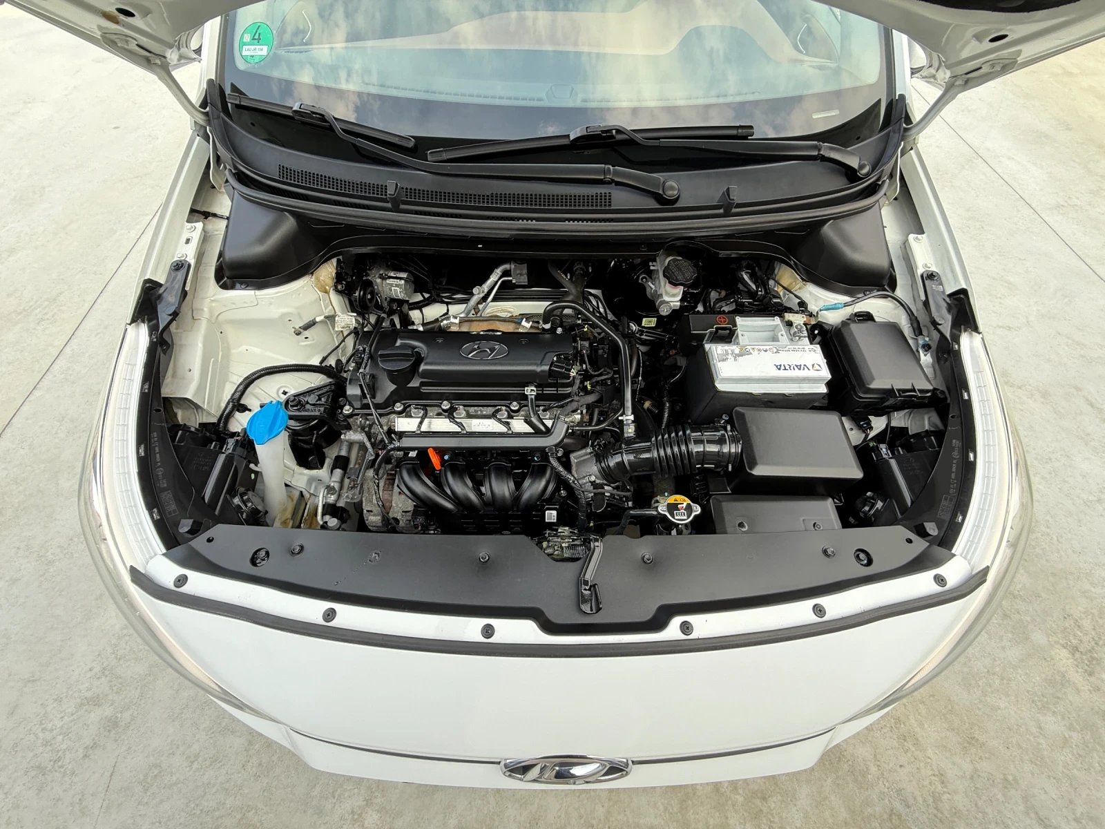 Hyundai I20 1.4i Coupe, LED, * 116 000км* KTEO OK! * COC* ТОП!, снимка 13 - Автомобили и джипове - 53872619