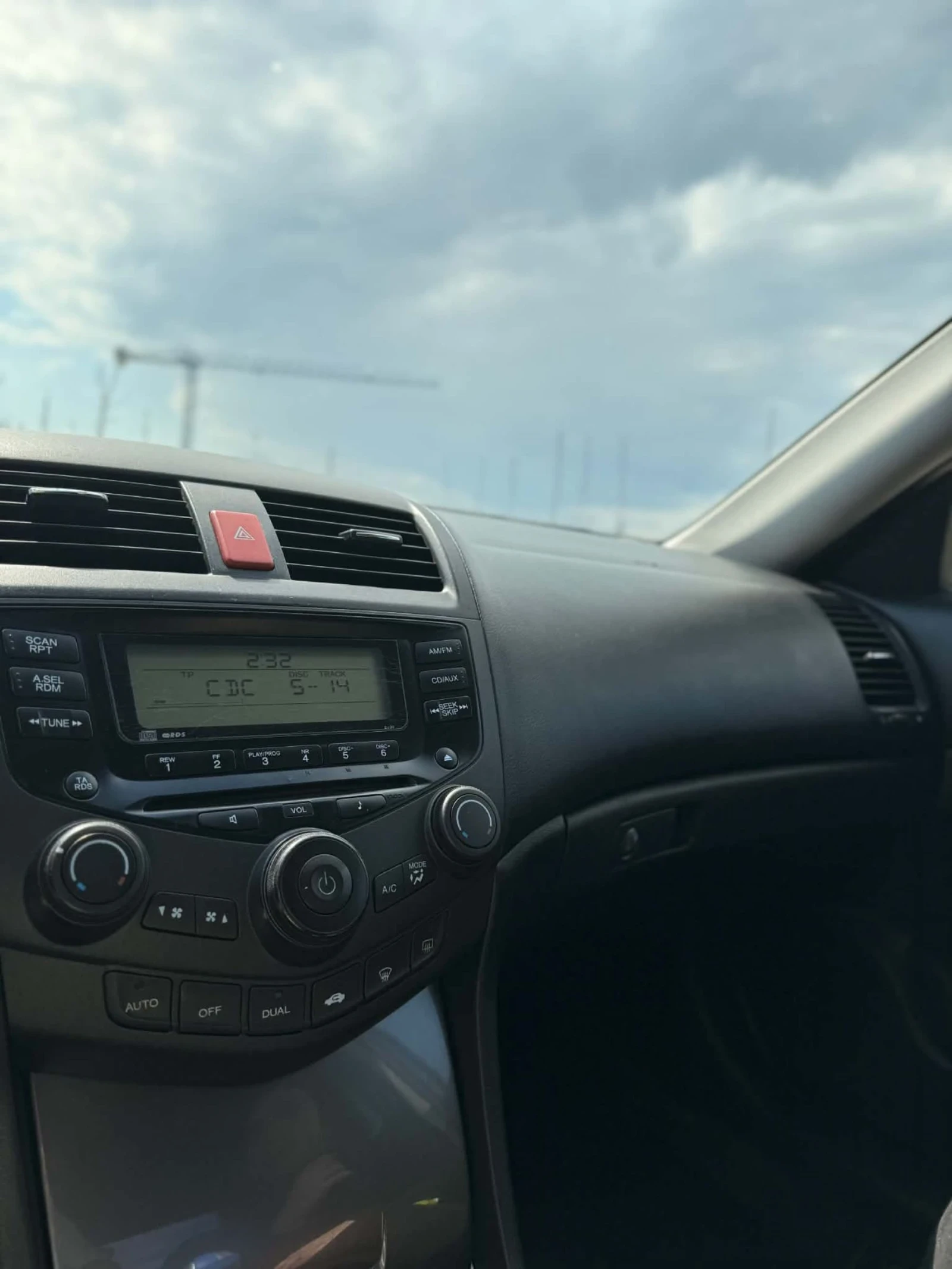 Honda Accord 7   2.0 v-tec, снимка 9 - Автомобили и джипове - 54237364