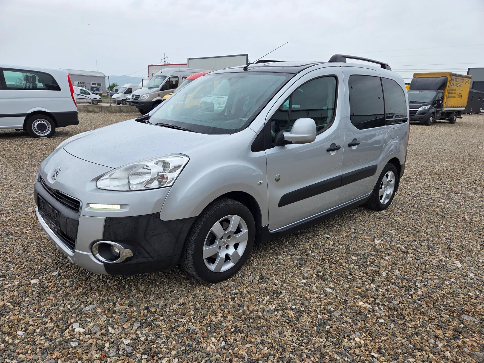 Peugeot Partner 1.6 HDI панорама климатроник топ