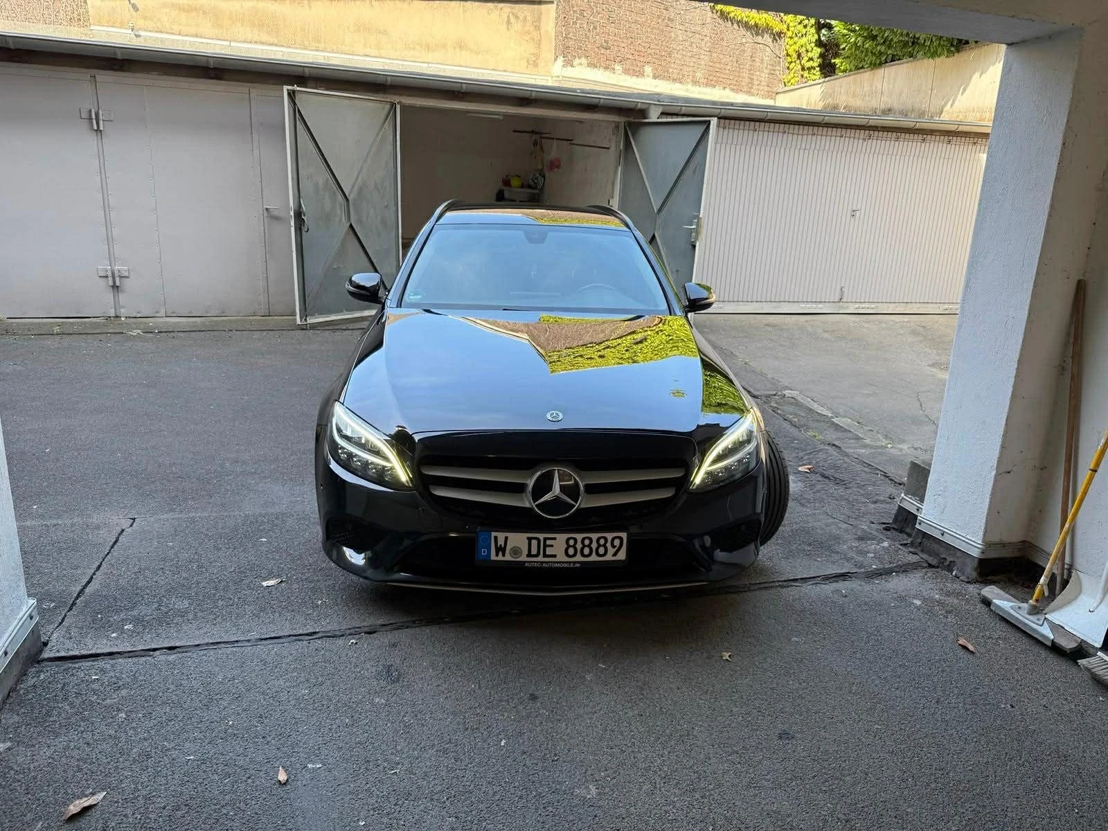 Mercedes-Benz 220