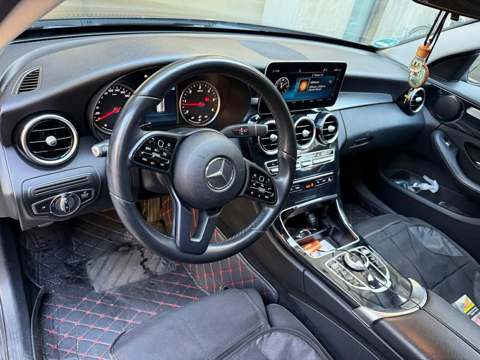Mercedes-Benz 220, снимка 8 - Автомобили и джипове - 54645553