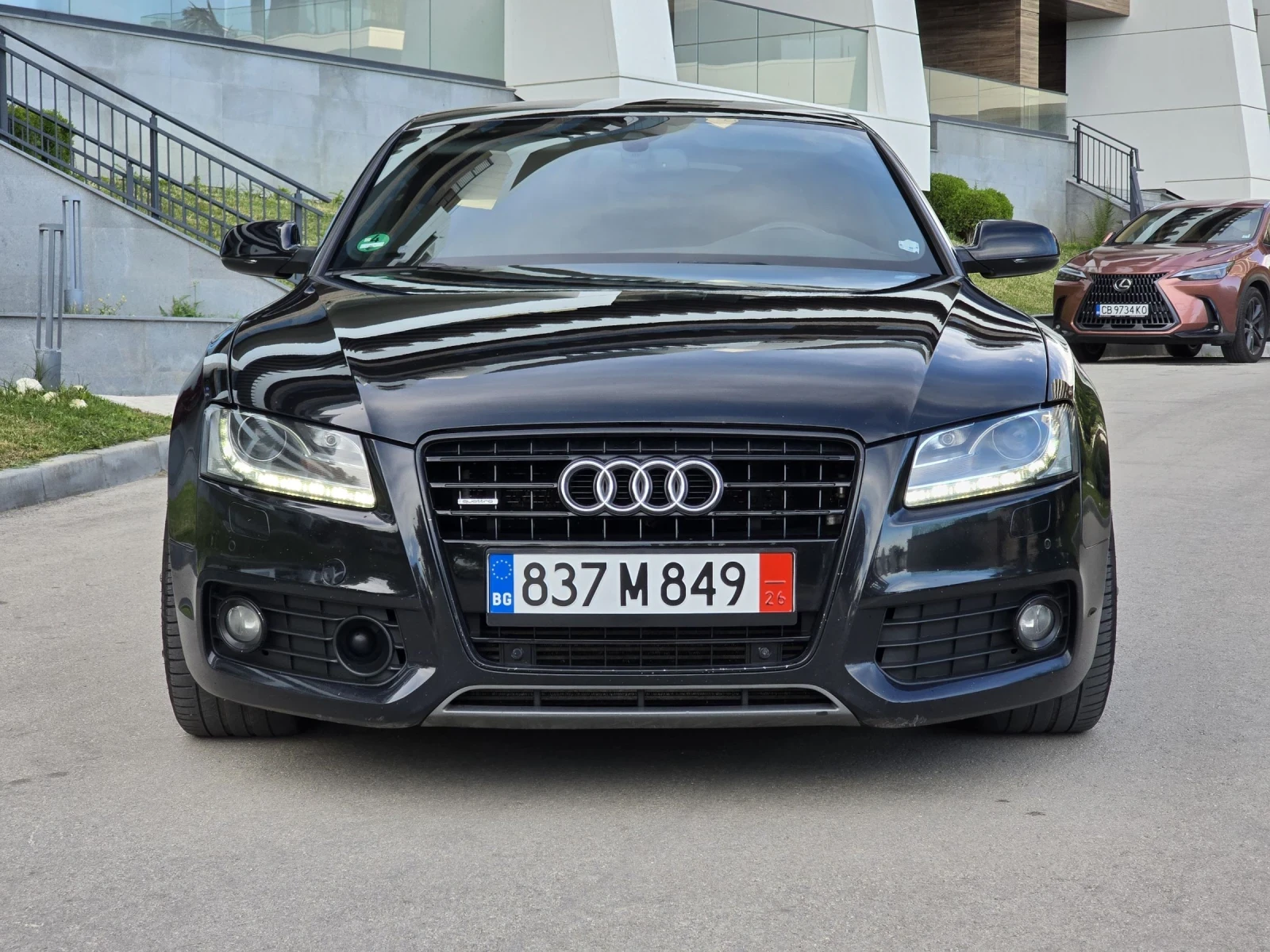 Audi A5 3.0 TDI S-line/Distronic/B&O/Keyle/Blind Spot/Lain, снимка 6 - Автомобили и джипове - 54962017