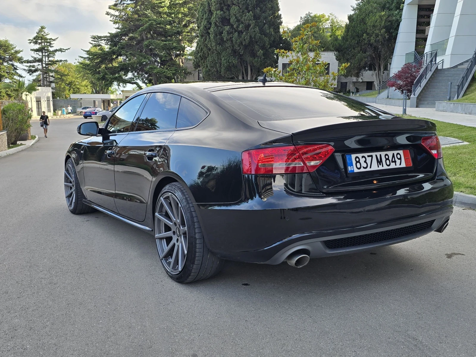 Audi A5 3.0 TDI S-line/Distronic/B&O/Keyle/Blind Spot/Lain, снимка 2 - Автомобили и джипове - 54962017