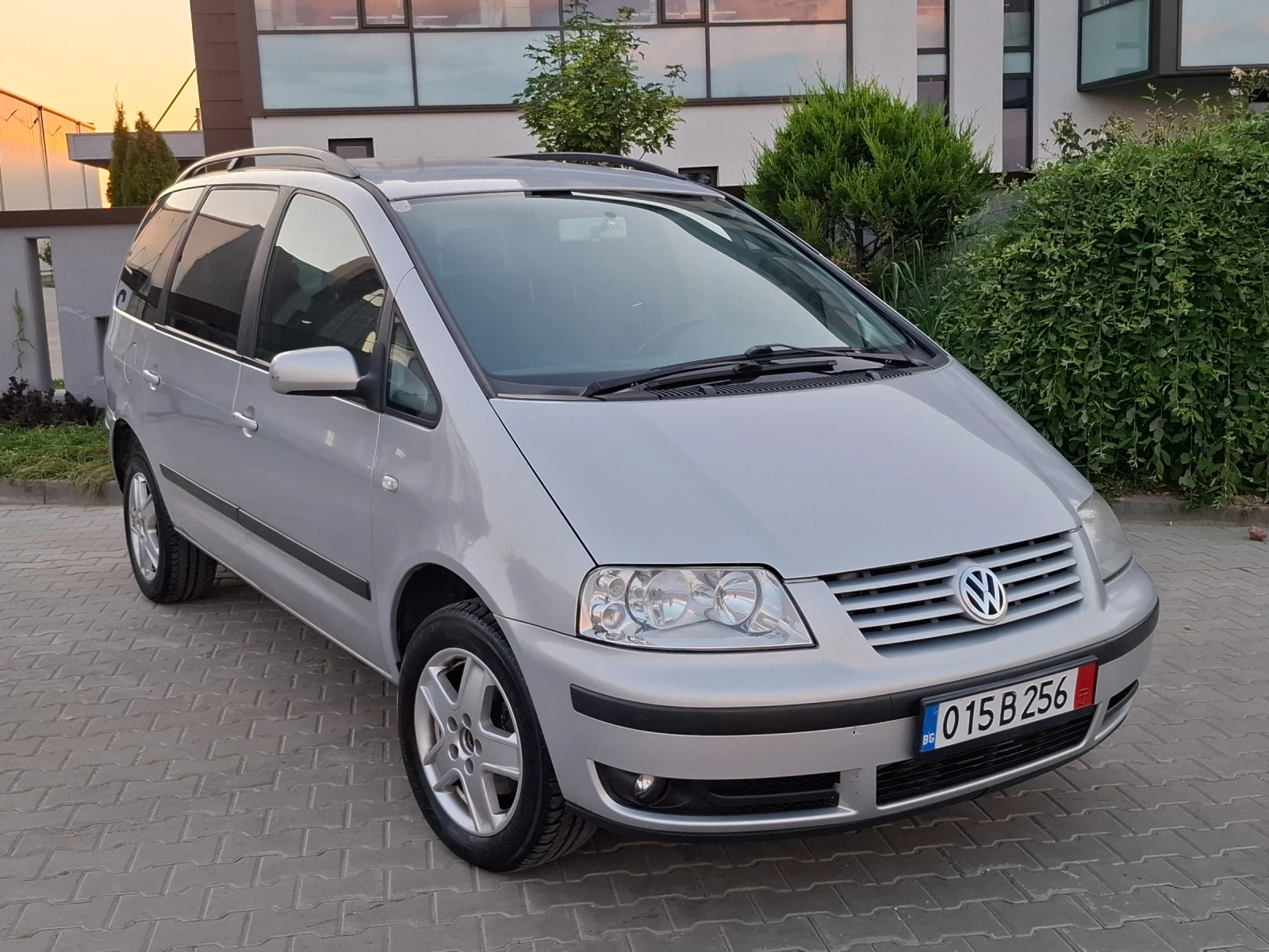 VW Sharan 1.9TDI* (131кс)* * 6-CKOPOCTИ* * НОВ ВНОС* * , снимка 8 - Автомобили и джипове - 55212008