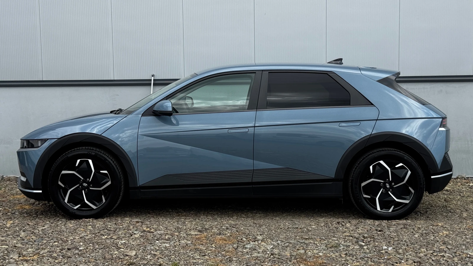 Hyundai Ioniq 5 77.4 kWh Long Range Intuitive, снимка 8 - Автомобили и джипове - 55384712