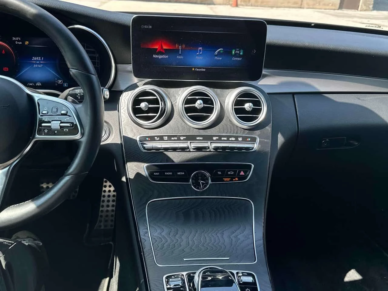 Mercedes-Benz C 300 * CARFAX * БЕЗ ПЪРВОНАЧАЛНА ВНОСКА, снимка 9 - Автомобили и джипове - 55358736