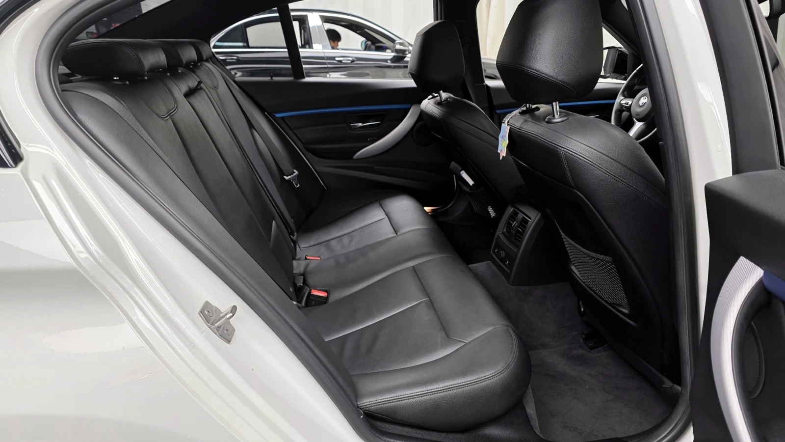 BMW 328  M Sport, снимка 16 - Автомобили и джипове - 55372137