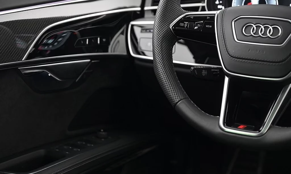 Audi A8 S-LINE / BLACK OPTIC / MATRIX/ CARBON / PANO/ HUD/, снимка 9 - Автомобили и джипове - 56003198