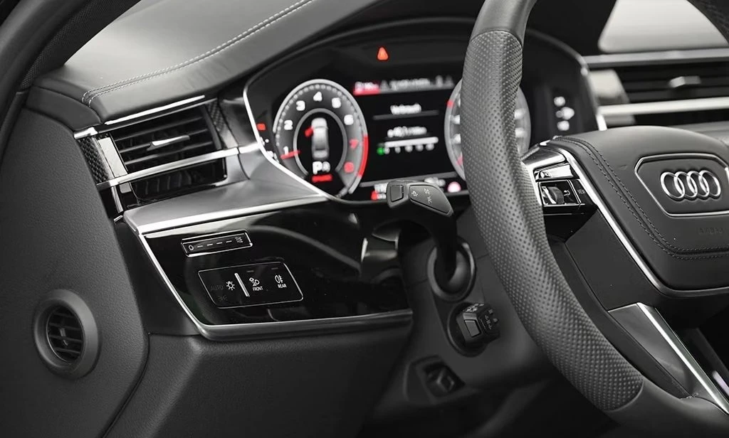 Audi A8 S-LINE / BLACK OPTIC / MATRIX/ CARBON / PANO/ HUD/, снимка 8 - Автомобили и джипове - 56003198