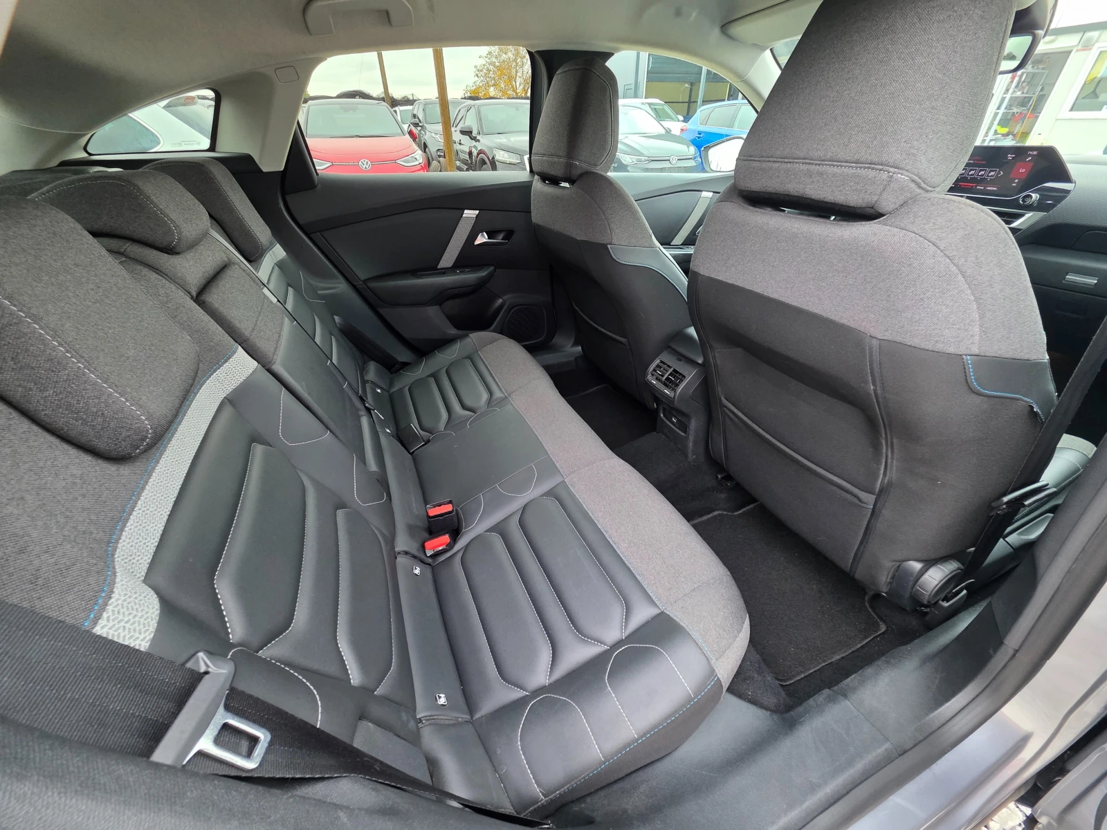 Citroen C4  III-1.5 Blue HDi-Automatic, снимка 13 - Автомобили и джипове - 56529785