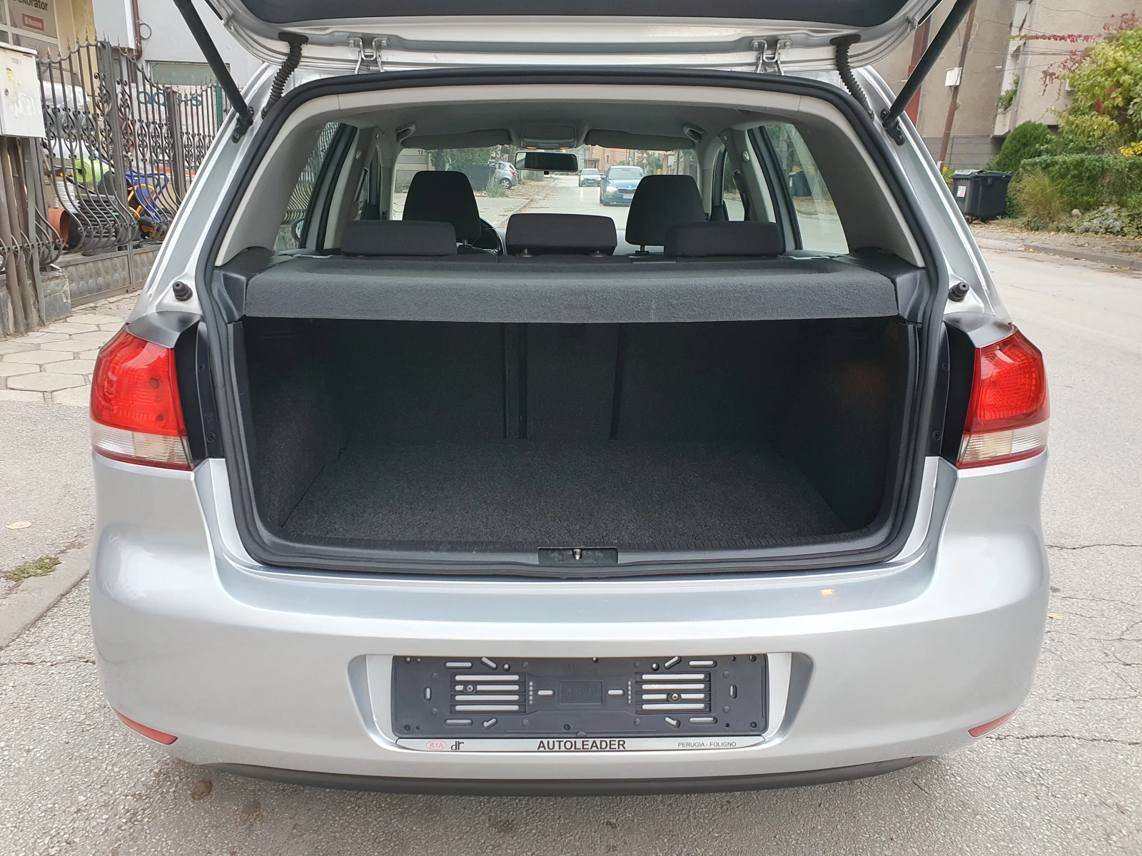 VW Golf 1.6i ������/��� 102�.�. | Mobile.bg � ����������� 10