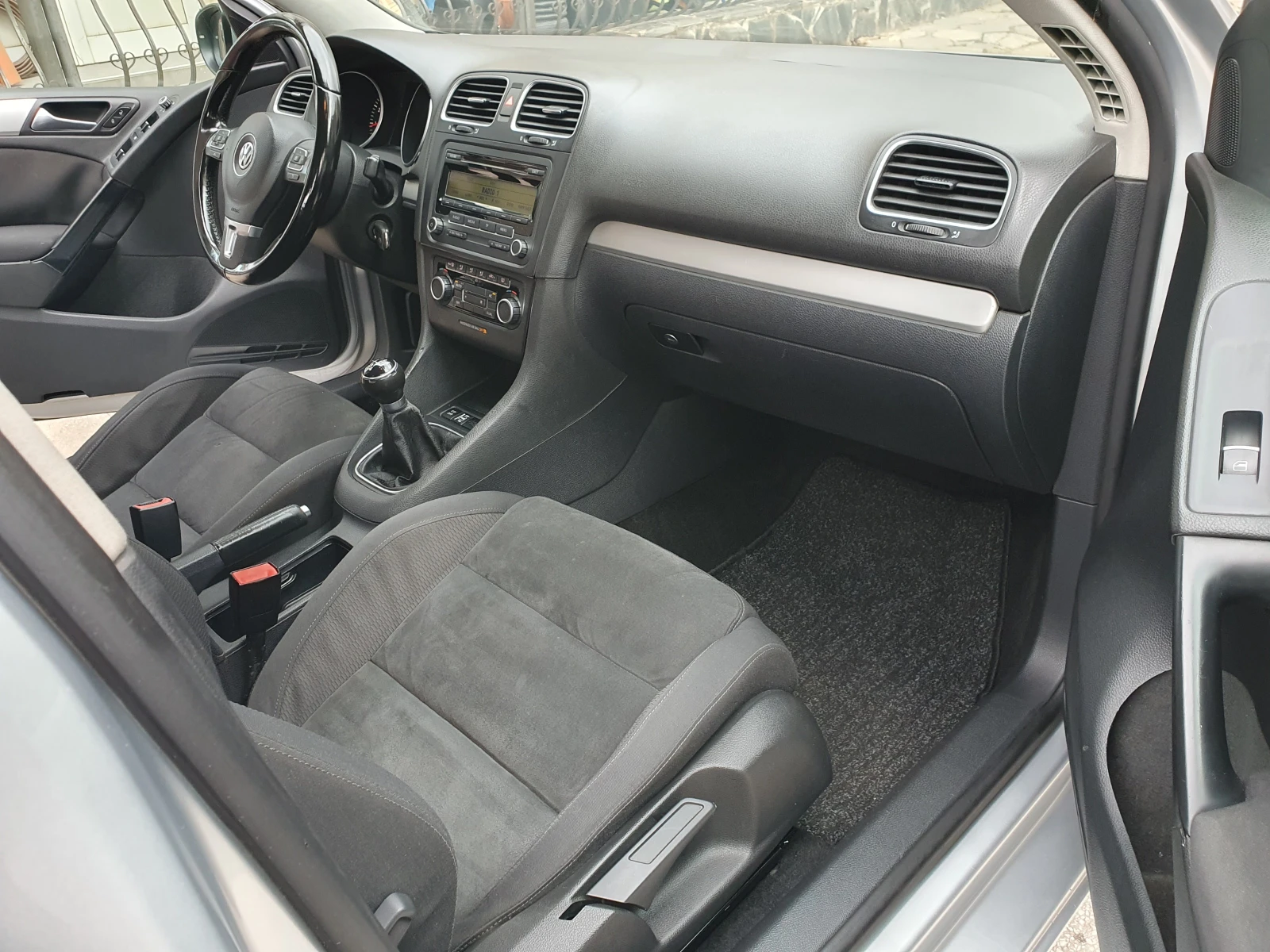 VW Golf 1.6i ������/��� 102�.�. | Mobile.bg � ����������� 12
