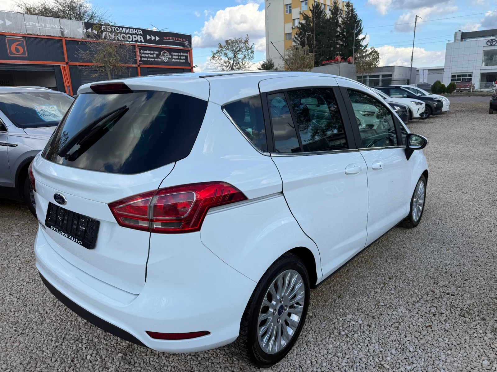 Ford B-Max 1.4-90к.-Газ/Бензин, снимка 6 - Автомобили и джипове - 56635901