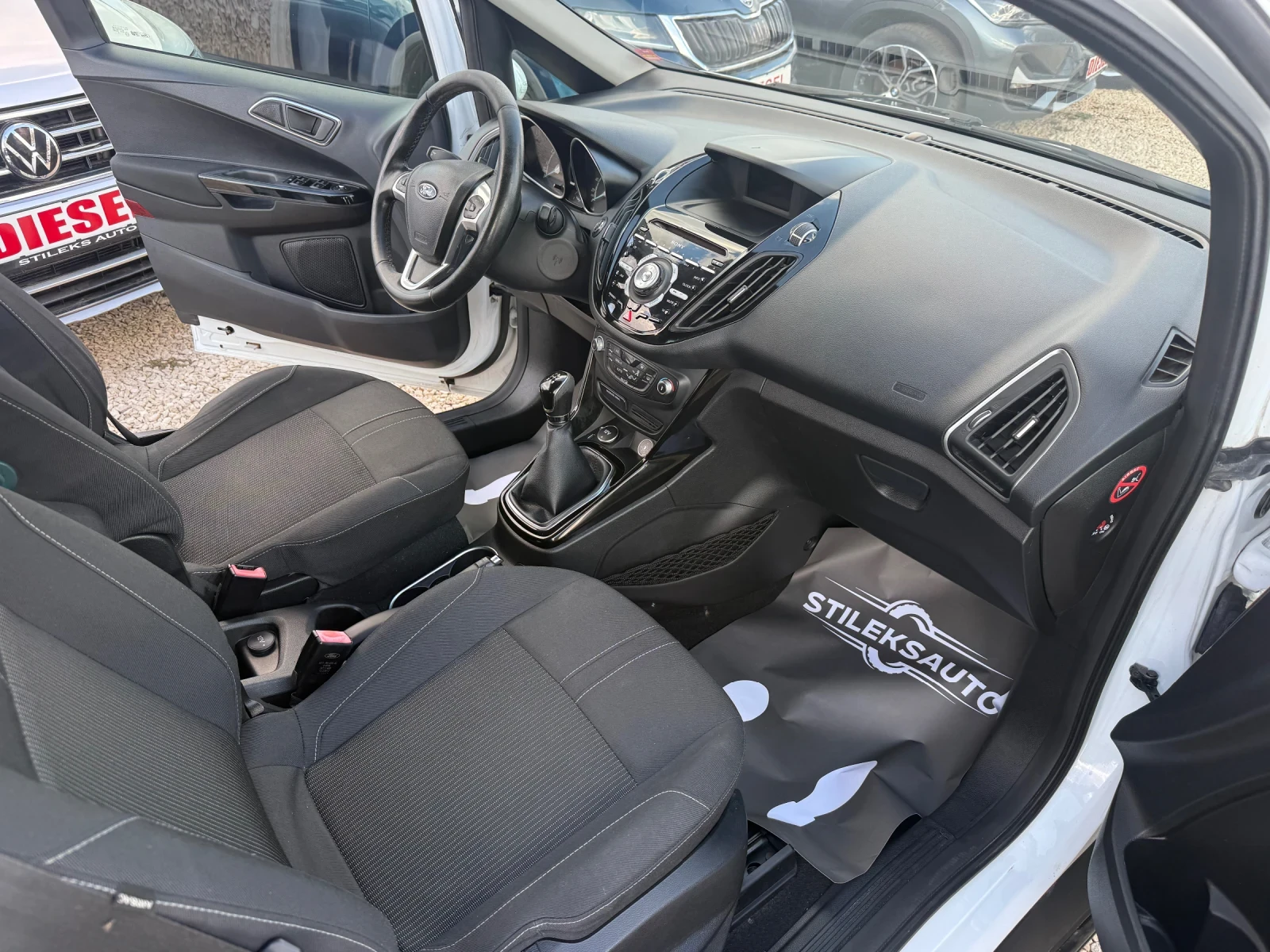 Ford B-Max 1.4-90к.-Газ/Бензин, снимка 13 - Автомобили и джипове - 56635901