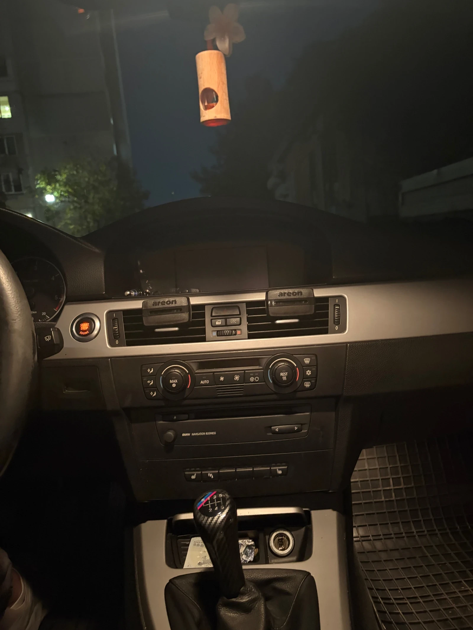 BMW 320, снимка 7 - Автомобили и джипове - 56647350