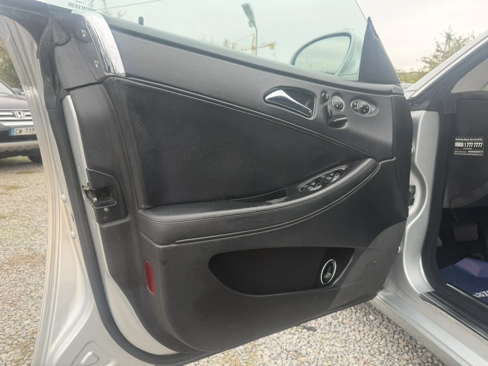 Mercedes-Benz CLS 320, снимка 8 - Автомобили и джипове - 56746704