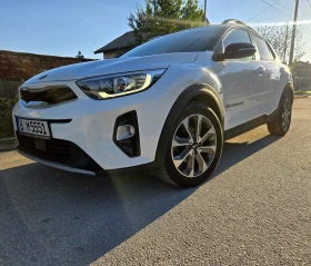 Kia Stonic T GDI 120kc.- NAVI- CARPLAY- WAZE, снимка 1