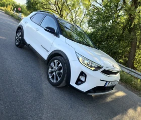 Kia Stonic T GDI 120kc.- NAVI- CARPLAY- WAZE, снимка 4