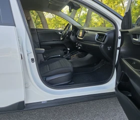 Kia Stonic T GDI 120kc.- NAVI- CARPLAY- WAZE, снимка 12