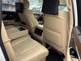Lexus LX 570 ОБДУХВАНЕ * ПОДГРЕВИ * ПАНО * KEYLESS * CARFAX | Auto.bg — изображение 15