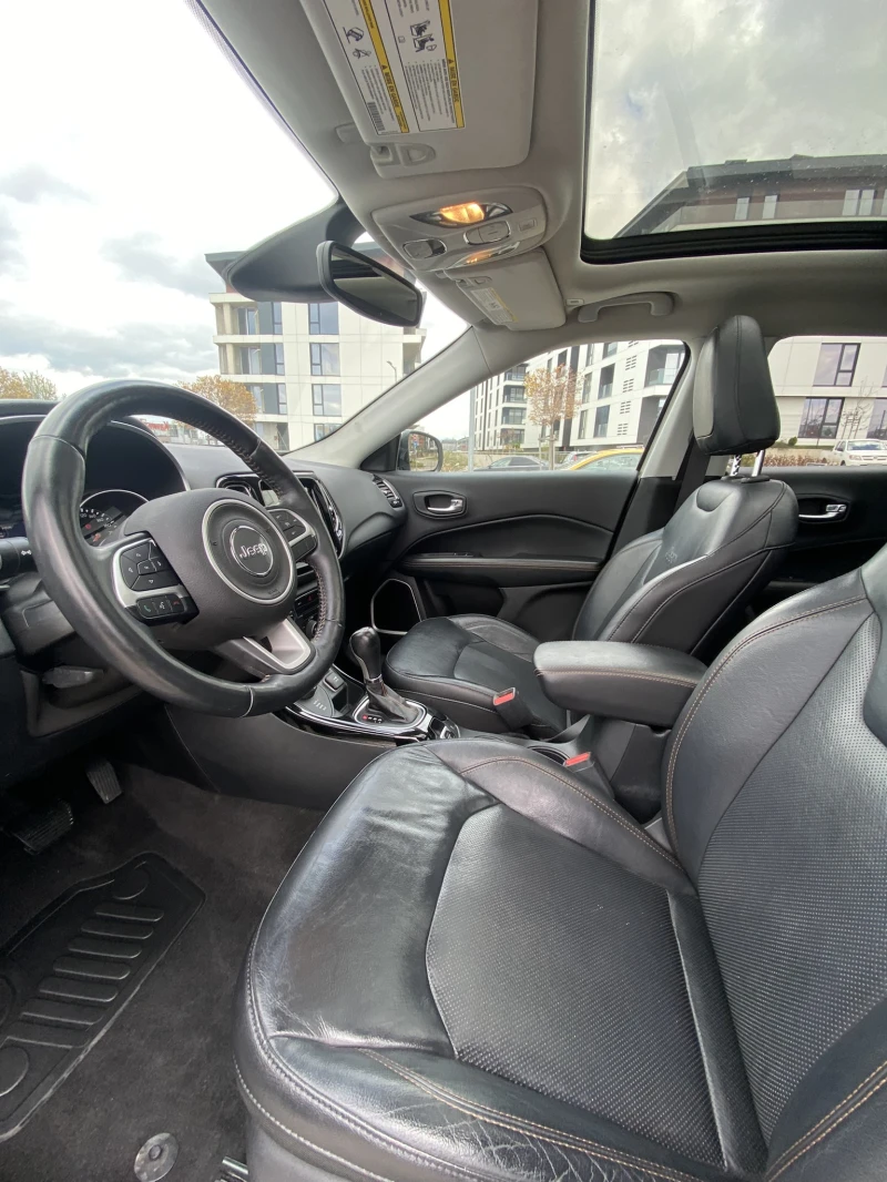 Jeep Compass LIMITED 2.4L, снимка 9 - Автомобили и джипове - 52520301