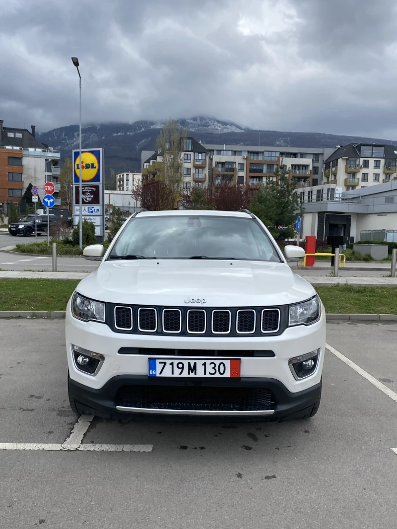 Jeep Compass LIMITED 2.4L, снимка 2 - Автомобили и джипове - 52520301