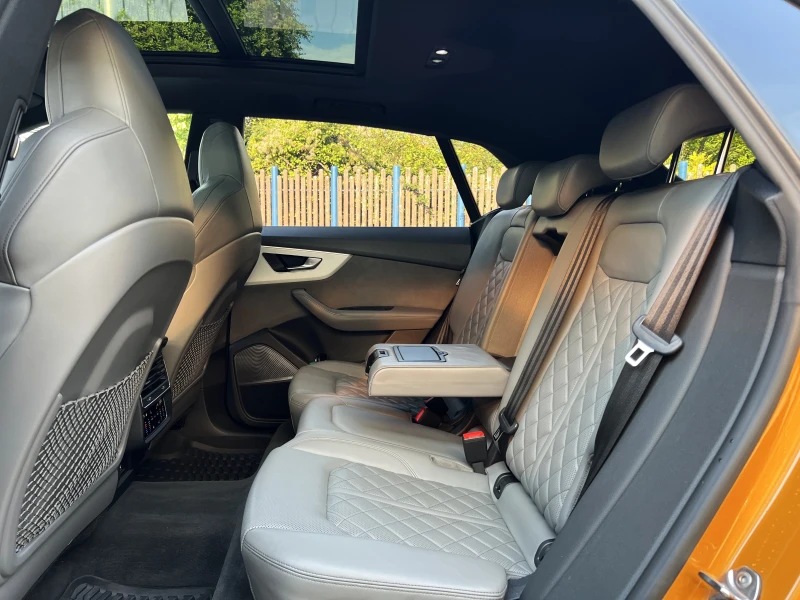 Audi Q8 50 TDI/S-LINE/QUATTRO/B&O 3D/MATRIX/PANO/HUD/360/, снимка 15 - Автомобили и джипове - 52077565