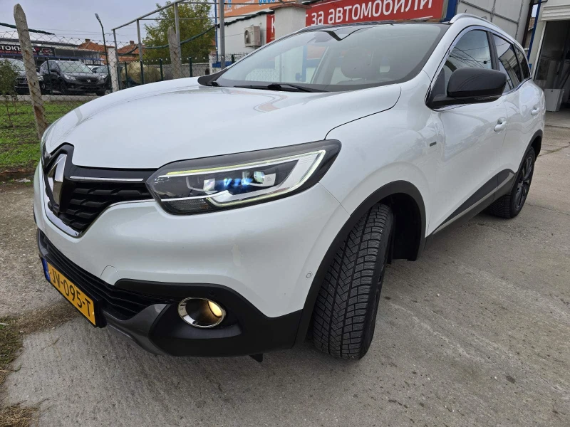 Renault Kadjar 1.5 DCI EURO6/Panorama/Kamera/BOSE, снимка 3 - Автомобили и джипове - 52649628