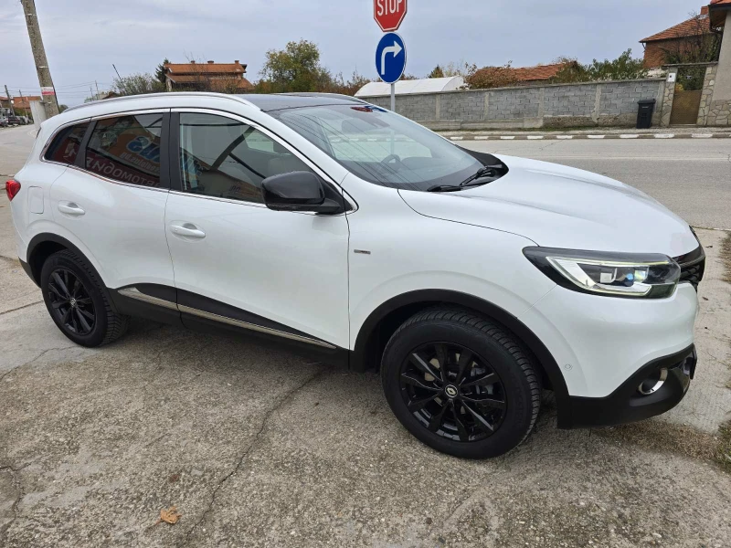 Renault Kadjar 1.5 DCI EURO6/Panorama/Kamera/BOSE, снимка 6 - Автомобили и джипове - 52649628